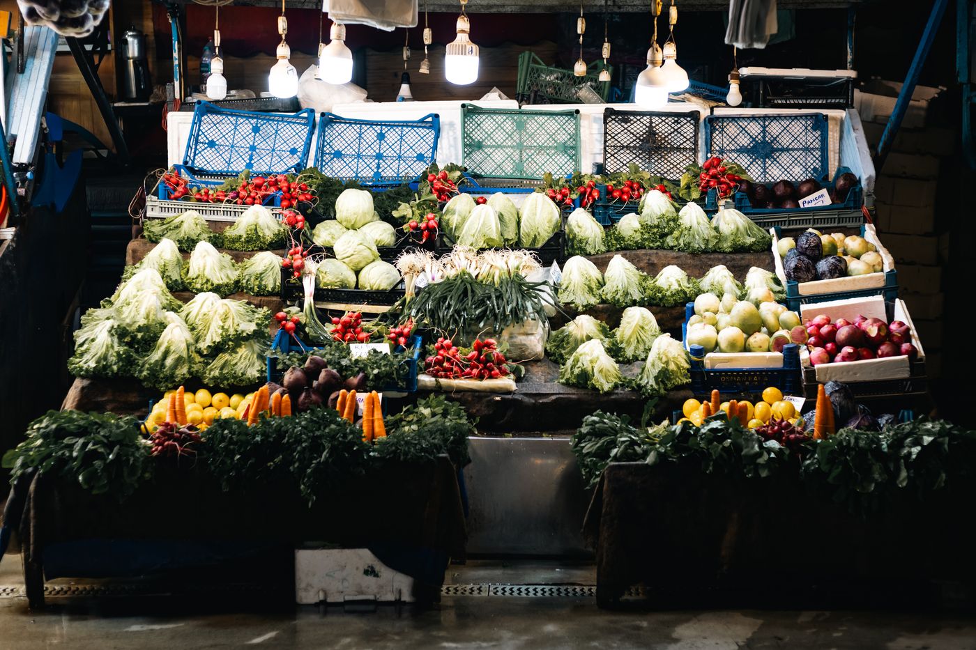 Fresh produce display